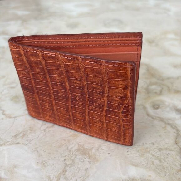 Leather Croc Embossed Bifold Compact Wallet - Picture 2 of 12